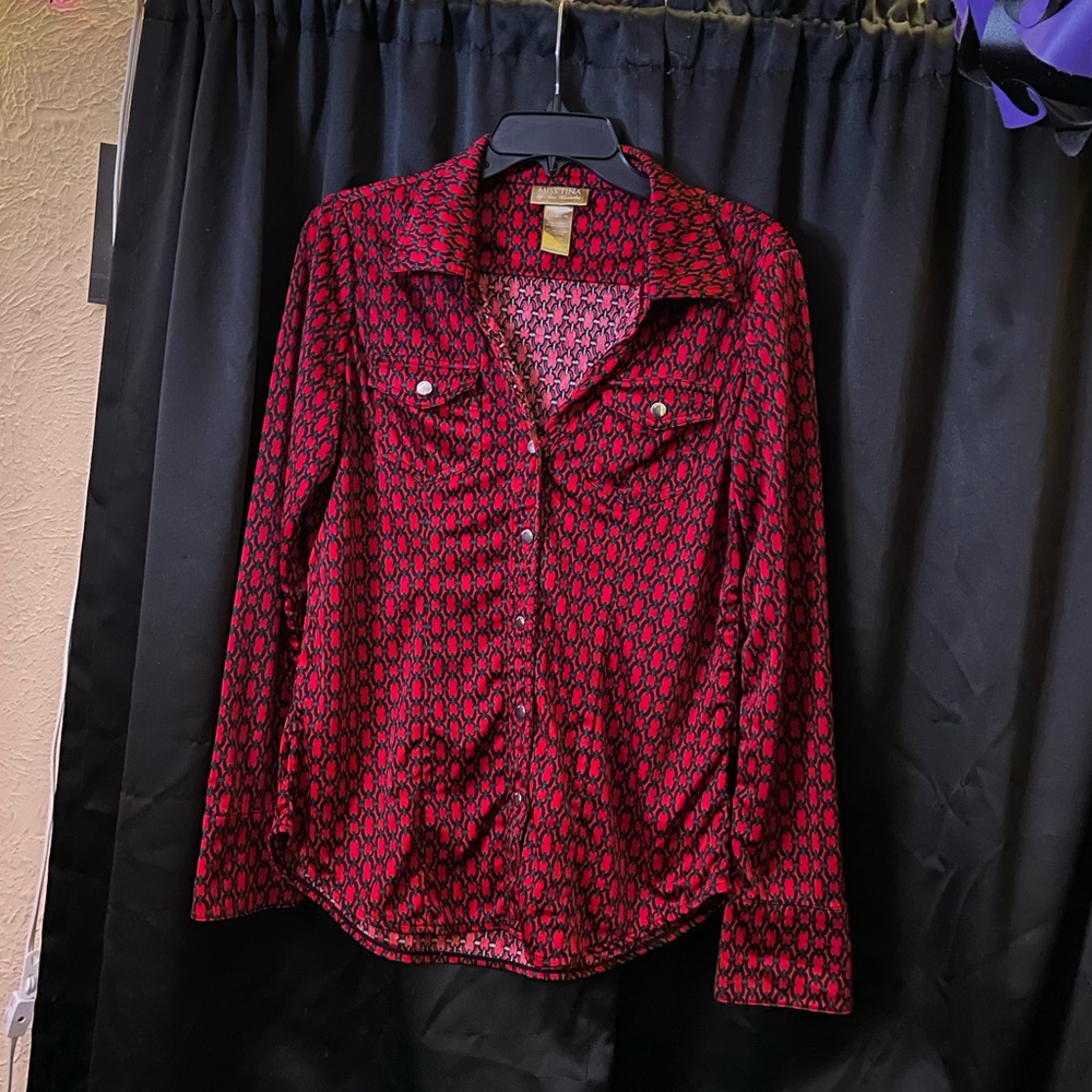 Miss Tina red and black button up